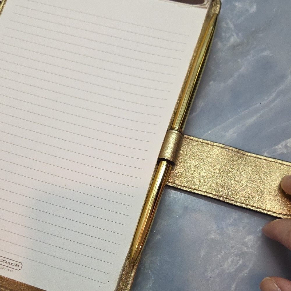 Coach Signature Collection - Day Planner Cover in Gold and Tan - Picture 4 of 7